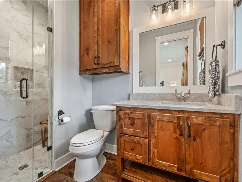 Both guests bedrooms have their own full bathrooms.
