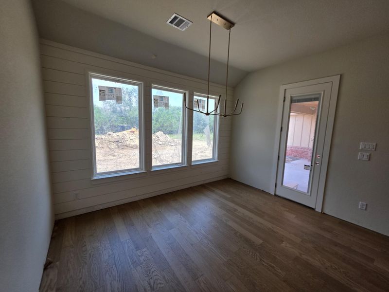 Spacious, unfurnished interior of a new home in Timberview Preserves, Weatherford (Image 10). Spacious, unfurnished interior of a new home in Timberview Preserves, Weatherford (Image 10).