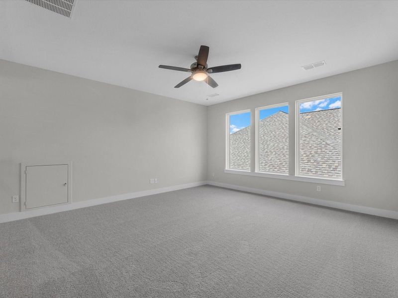 Spacious, unfurnished interior of a new home in Jubilee 50′, Hockley (Image 18).
