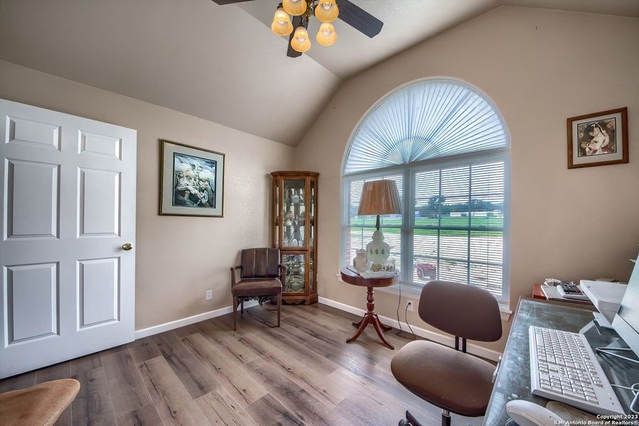Furnished interior view inside a new home in , La Vernia (Image 6).