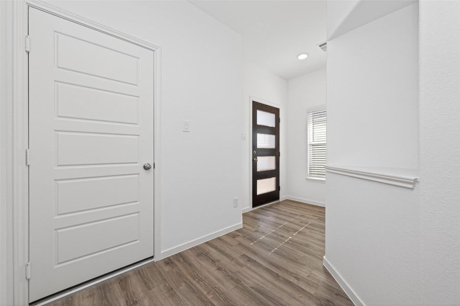 Spacious, unfurnished interior of a new home in Enclave at Willis, Willis (Image 16).