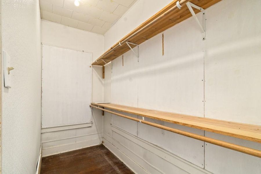 Image 27 of a home in . Image 27 of a home in .