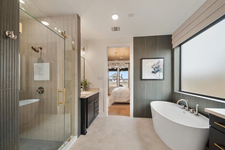Furnished interior view inside a new home in Grange 45', Katy (Image 26).