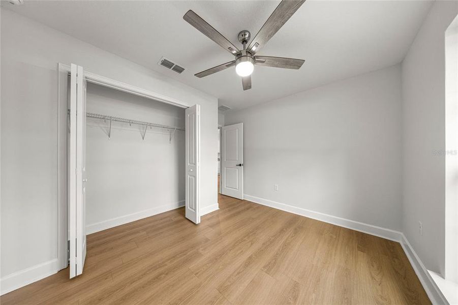 Spacious, unfurnished interior of a new home in , Ocala (Image 33).