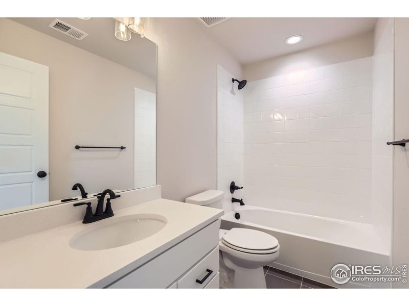Furnished interior view inside a new home in Barefoot Lakes, Longmont (Image 7).