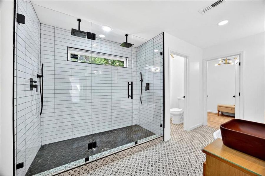 Image 27 of a home in .