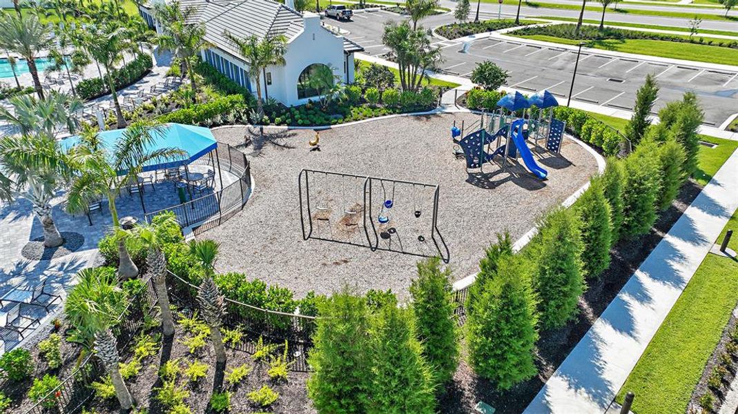 Image 43 of a home in Windward.