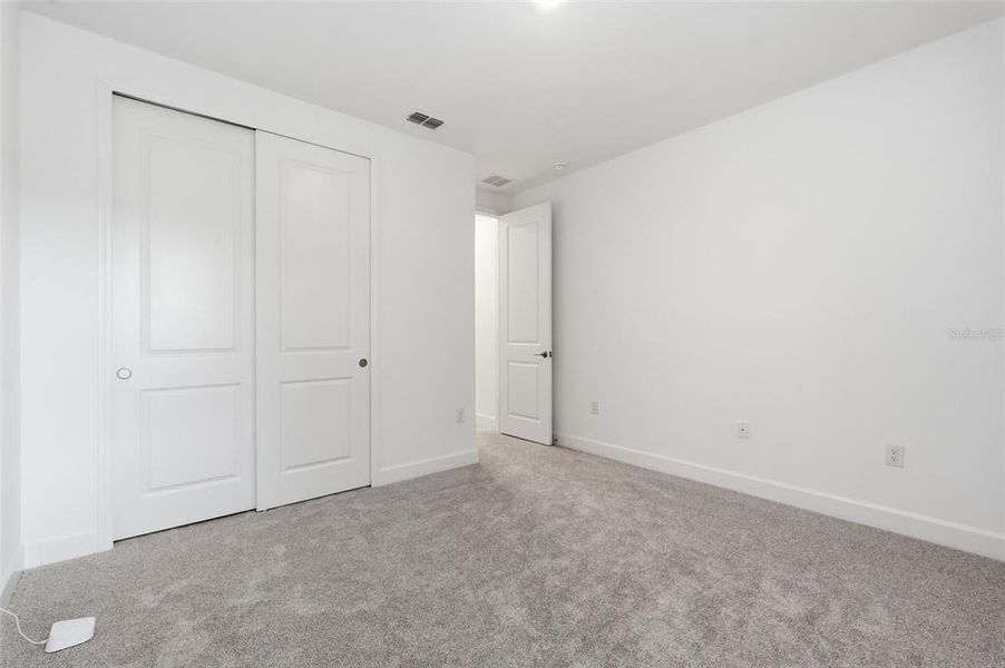 Spacious, unfurnished interior of a new home in , Plant City (Image 25).