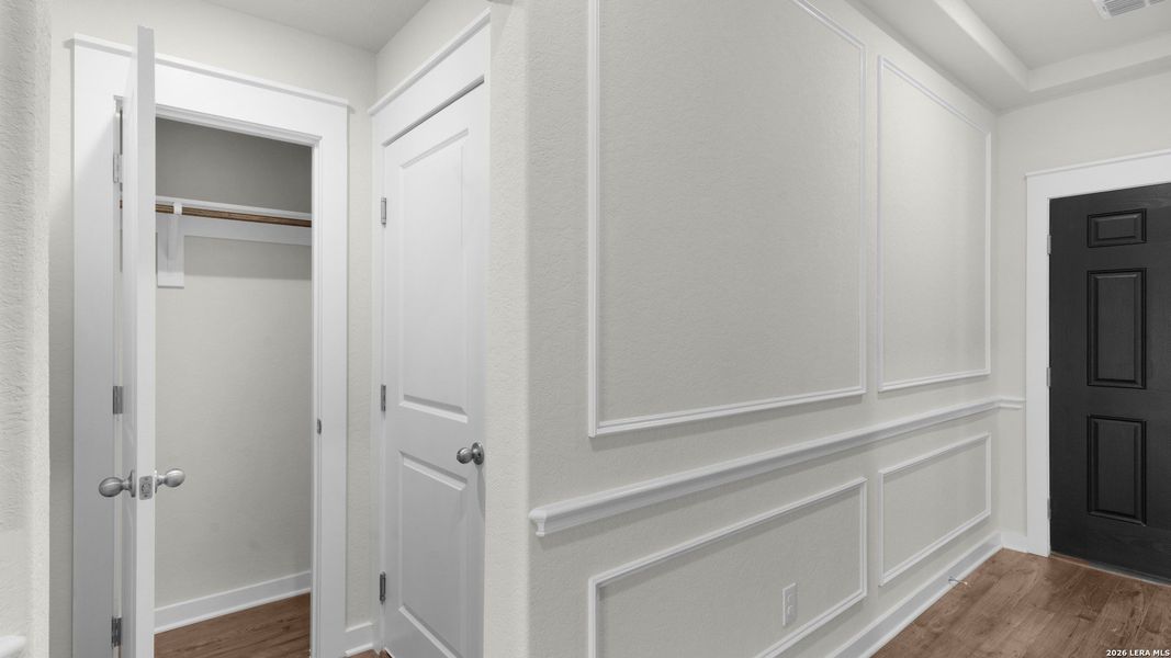 Spacious, unfurnished interior of a new home in Westridge, San Antonio (Image 20). Spacious, unfurnished interior of a new home in Westridge, San Antonio (Image 20).