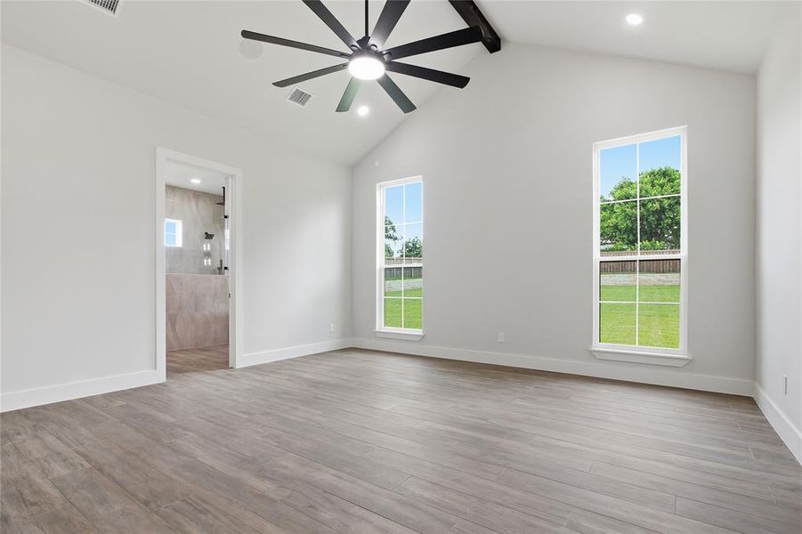 Spacious, unfurnished interior of a new home in , Mansfield (Image 29).
