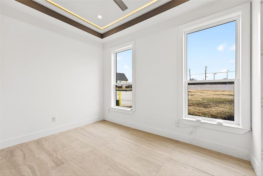 Spacious, unfurnished interior of a new home in , Richardson (Image 26).