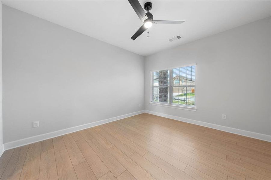 Spacious, unfurnished interior of a new home in Princeton Heights, Princeton (Image 5).