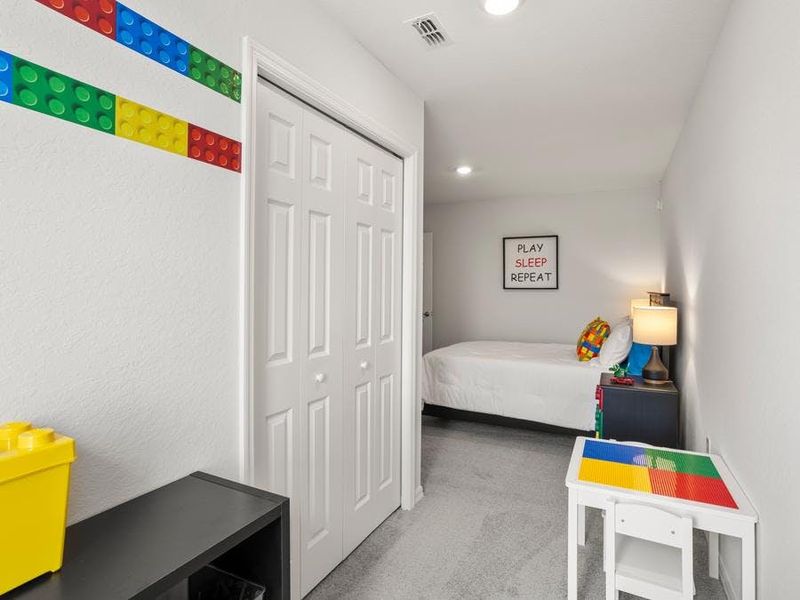 The large bedrooms offer ample room for hobbies - Catalina townhome by Highland Homes The large bedrooms offer ample room for hobbies - Catalina townhome by Highland Homes