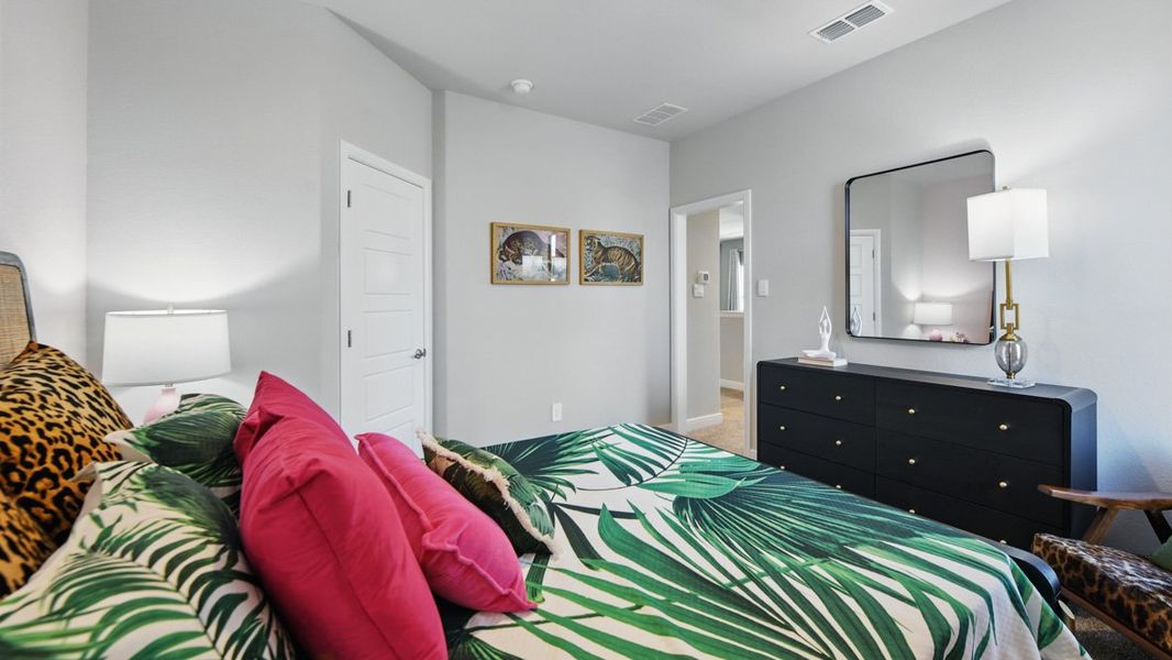 Furnished interior view inside a new home in Eagle Creek, Denton (Image 36).