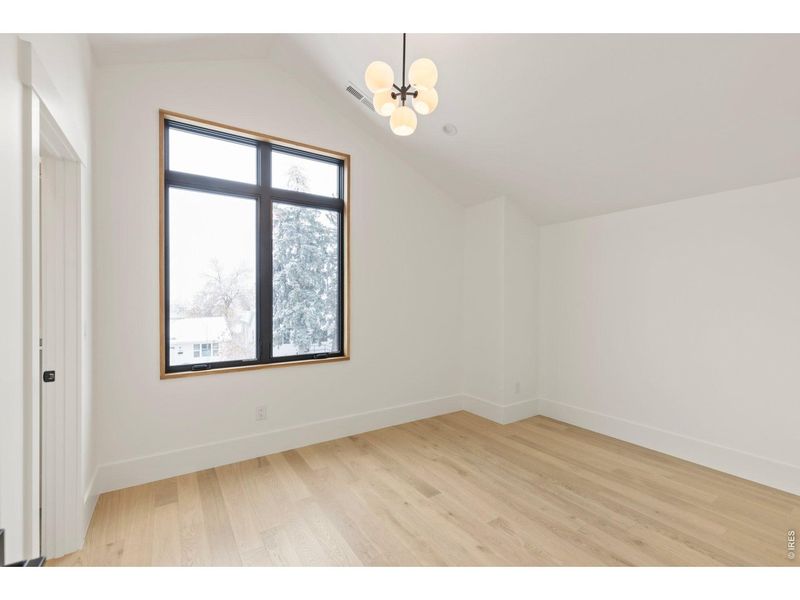 Spacious, unfurnished interior of a new home in , Superior (Image 25).