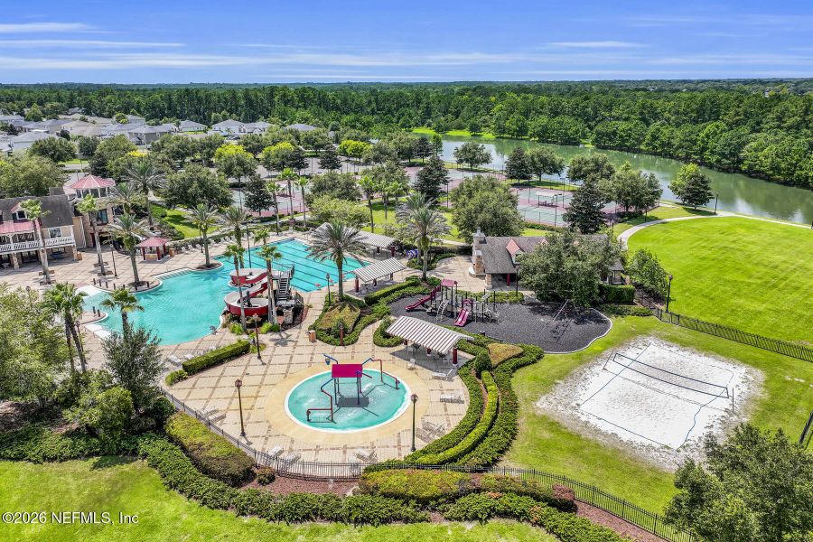 Community amenities in Rolling Hills, Green Cove Springs (Image 33).