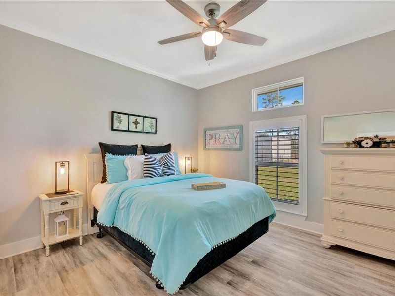 Furnished interior view inside a new home in , Diboll (Image 27).