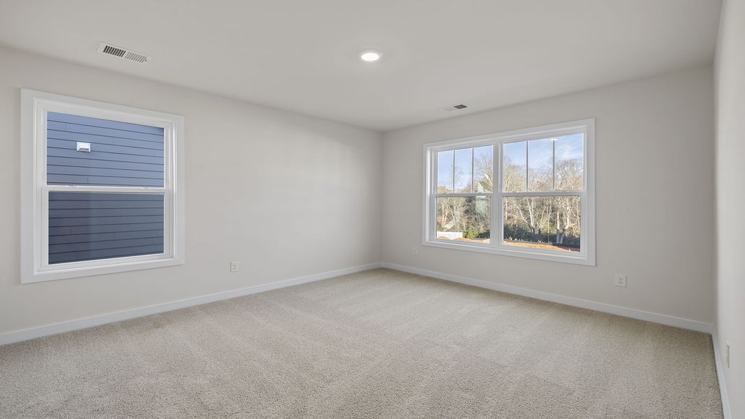 Spacious, unfurnished interior of a new home in Whitehawk Meadows, Travelers Rest (Image 28).