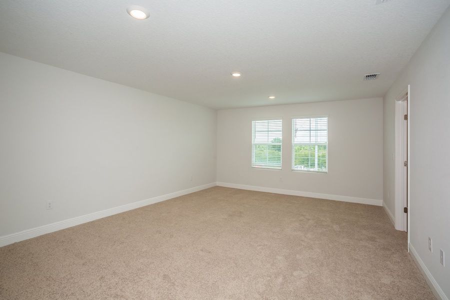 Representative unfurnished interior of a home built from the Anna Maria by Casa Fresca Homes in Mirada, San Antonio (Image 16).