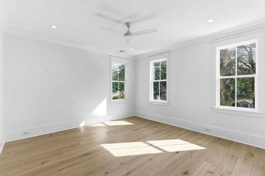 Spacious, unfurnished interior of a new home in , Mount Pleasant (Image 42).