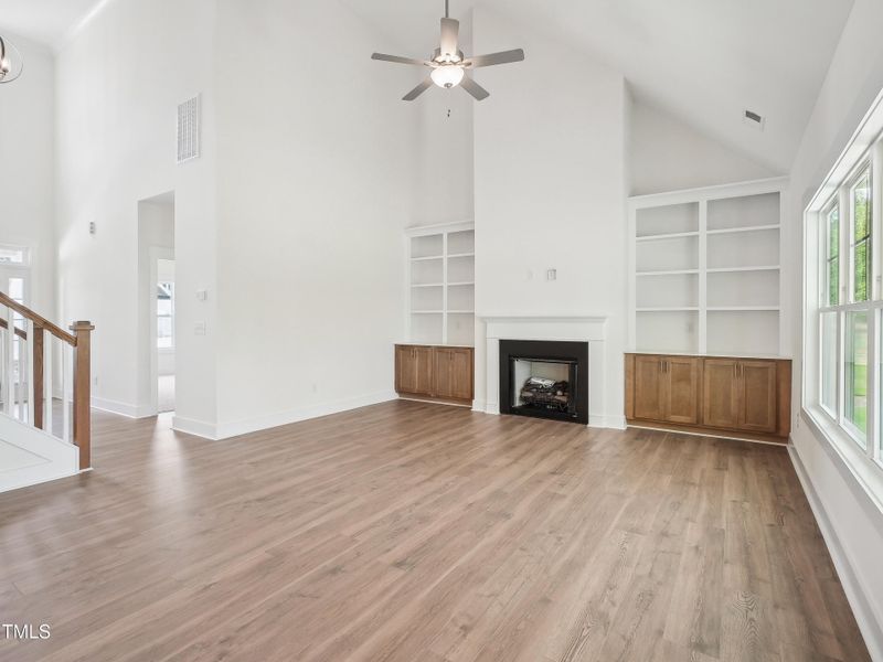 9-print-Hewitt Woods Dr-1104-009