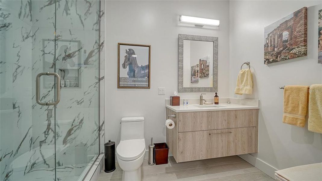 Furnished interior view inside a new home in , Sarasota (Image 35).