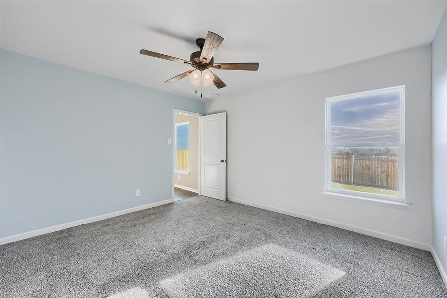 Spacious, unfurnished interior of a new home in Patriot Estates, Venus (Image 18).