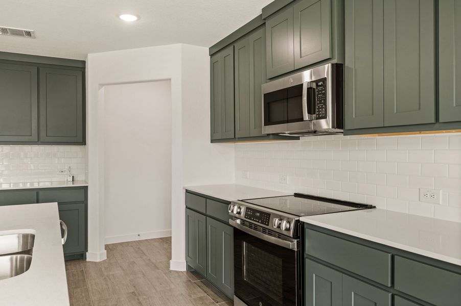 Furnished interior view inside a new home in Gatlin Ranch, Springtown (Image 7).