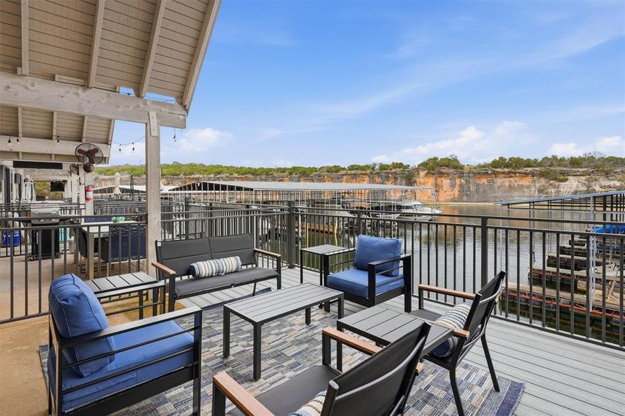 Community amenities in , Strawn (Image 19). Community amenities in , Strawn (Image 19).