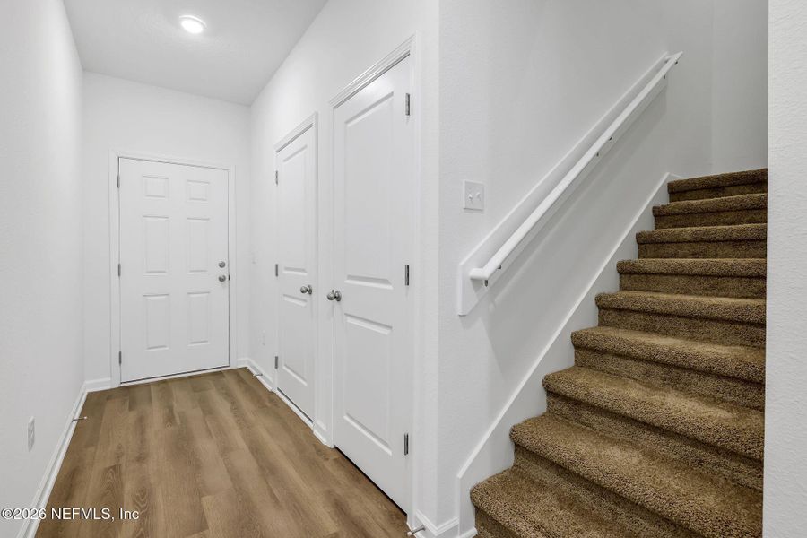 Spacious, unfurnished interior of a new home in , Jacksonville (Image 28).