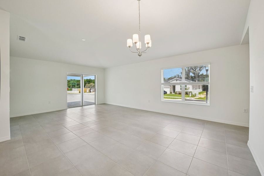 Spacious, unfurnished interior of a new home in Hillside at Mount Dora, Mount Dora (Image 11).