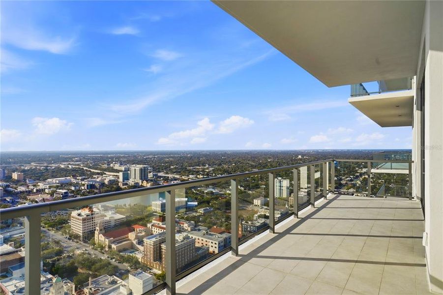 Condo located in St. Petersburg, FL showcasing its design and architecture (Image 20). Condo located in St. Petersburg, FL showcasing its design and architecture (Image 20).