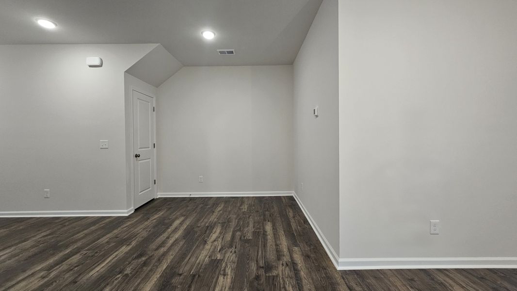 Spacious, unfurnished interior of a new home in The Falls, Blythewood (Image 11). Spacious, unfurnished interior of a new home in The Falls, Blythewood (Image 11).