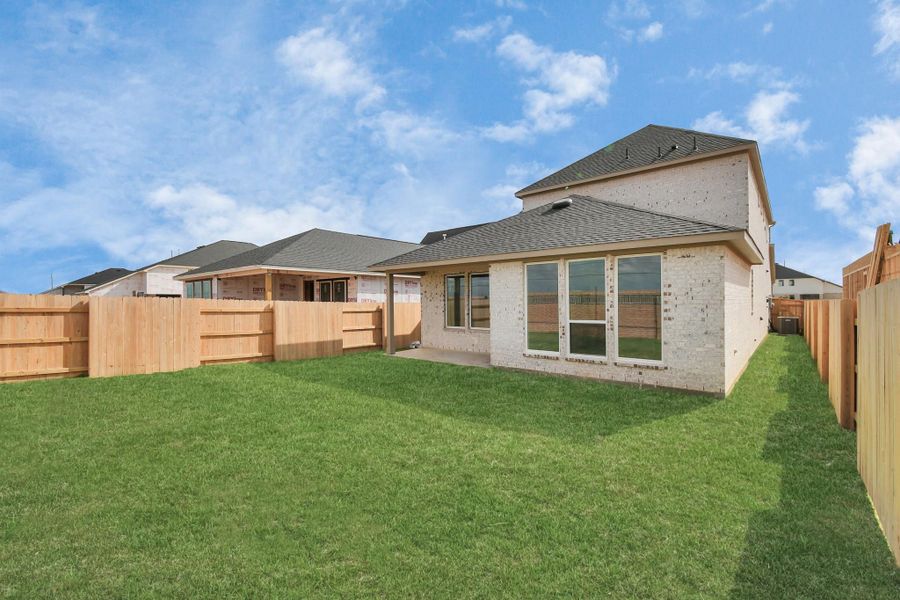 Exterior details and patio area of a home in Elyson, Katy (Image 2).