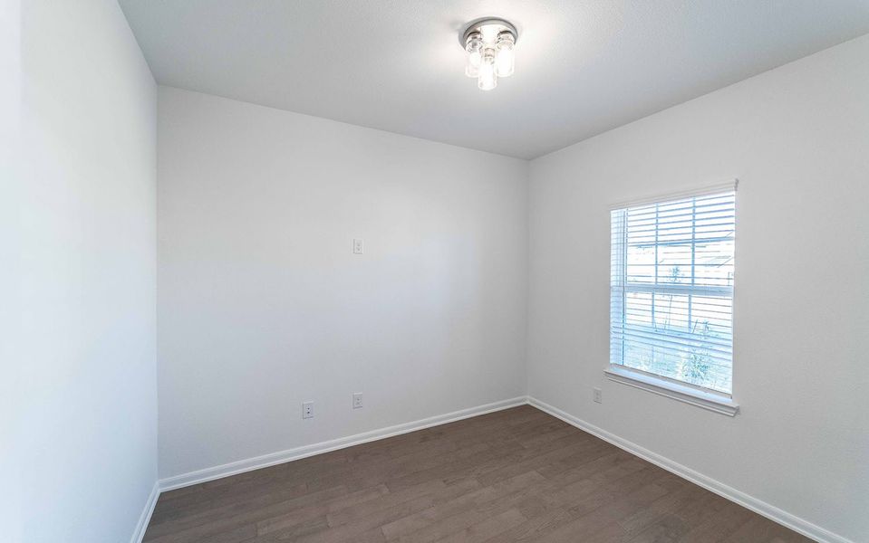 Spacious, unfurnished interior of a new home in Travis Ranch, Forney (Image 8).