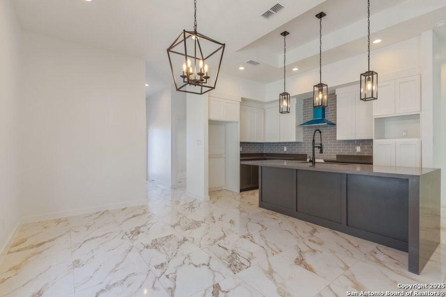 Furnished interior view inside a new home in , Laredo (Image 12).