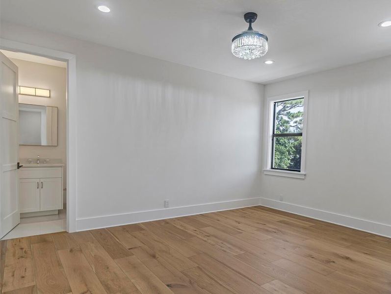 Spacious, unfurnished interior of a new home in , West Palm Beach (Image 27).