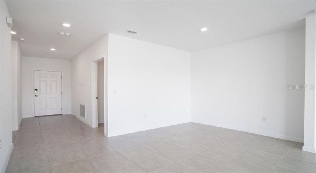 Spacious, unfurnished interior of a new home in Scenic Terrace, Lake Hamilton (Image 20). Spacious, unfurnished interior of a new home in Scenic Terrace, Lake Hamilton (Image 20).