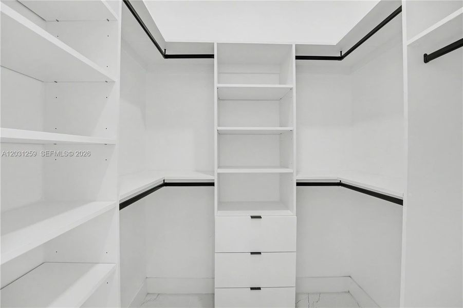 Image 30 of a home in .