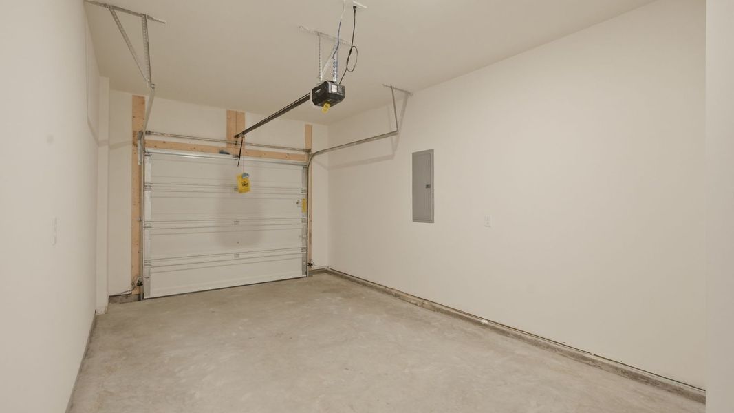Spacious, unfurnished interior of a new home in The Arbor Townhomes, Kingsport (Image 26). Spacious, unfurnished interior of a new home in The Arbor Townhomes, Kingsport (Image 26).
