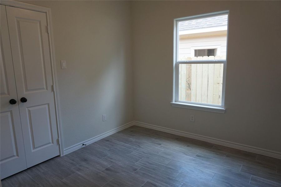 Spacious, unfurnished interior of a new home in , Willis (Image 11).