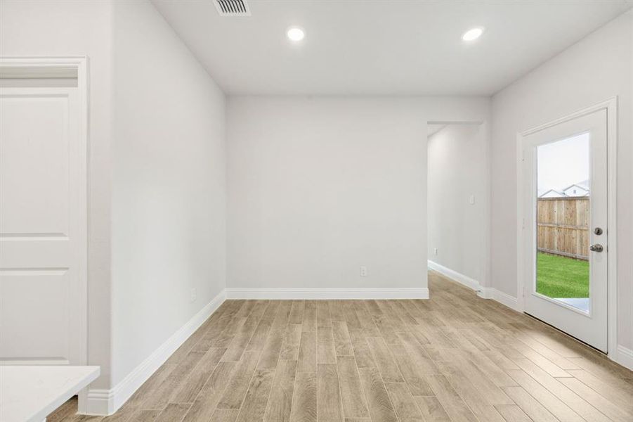 Spacious, unfurnished interior of a new home in Sicily, Princeton (Image 13).