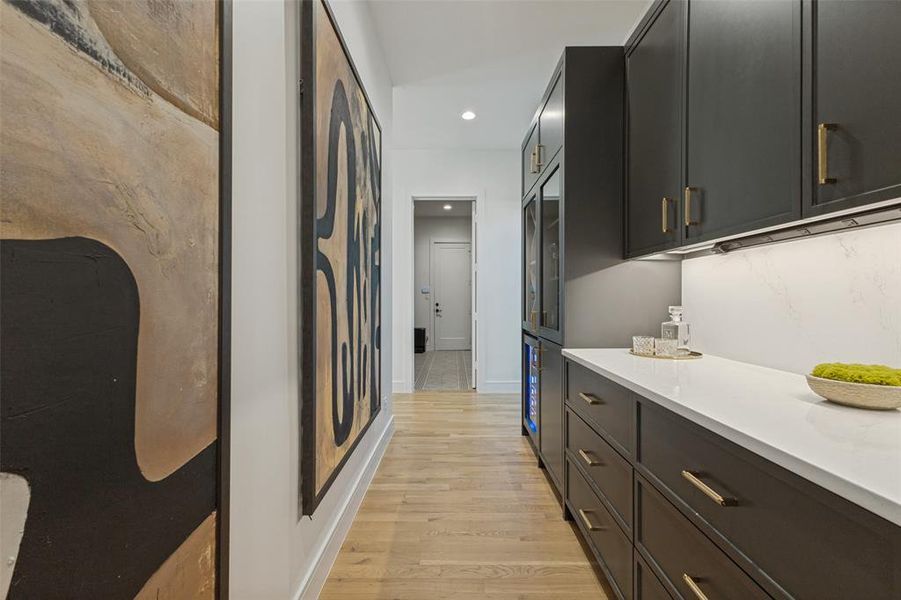 Furnished interior view inside a new home in , Dallas (Image 28). Furnished interior view inside a new home in , Dallas (Image 28).