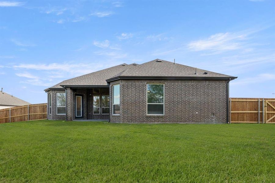 2_621 Hidden Lakes-Back-1 2_621 Hidden Lakes-Back-1