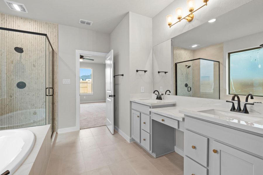 Furnished interior view inside a new home in Sienna 45', 50', Missouri City (Image 10).