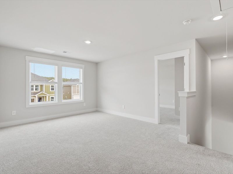 Spacious, unfurnished interior of a new home in Crossing at Abner Creek, Greer (Image 14). Spacious, unfurnished interior of a new home in Crossing at Abner Creek, Greer (Image 14).