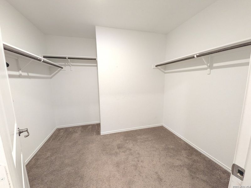Spacious, unfurnished interior of a new home in Thea Meadows: Belmar Collection, San Antonio (Image 18). Spacious, unfurnished interior of a new home in Thea Meadows: Belmar Collection, San Antonio (Image 18).