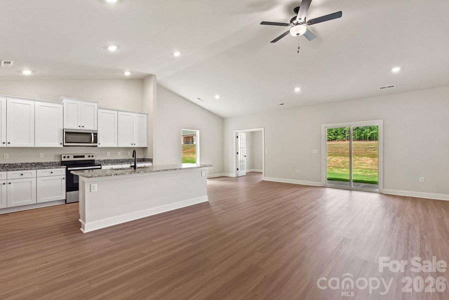 Furnished interior view inside a new home in Ascot Woods, Charlotte (Image 5). Furnished interior view inside a new home in Ascot Woods, Charlotte (Image 5).