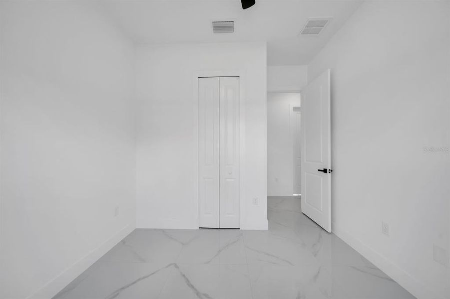 Spacious, unfurnished interior of a new home in , Lehigh Acres (Image 18).