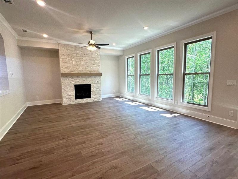 Spacious, unfurnished interior of a new home in Waterhaven, Cumming (Image 26).